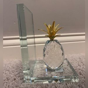 Pineapple Bookend